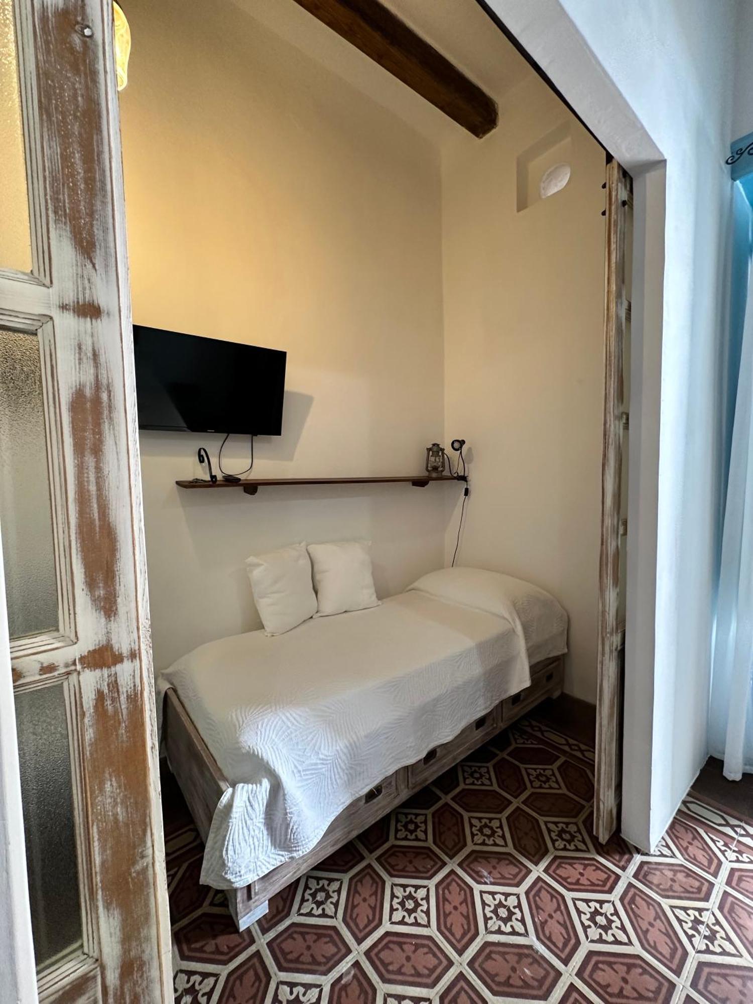 Antica Dimora Santa Marina Salina Bed & Breakfast Exterior photo