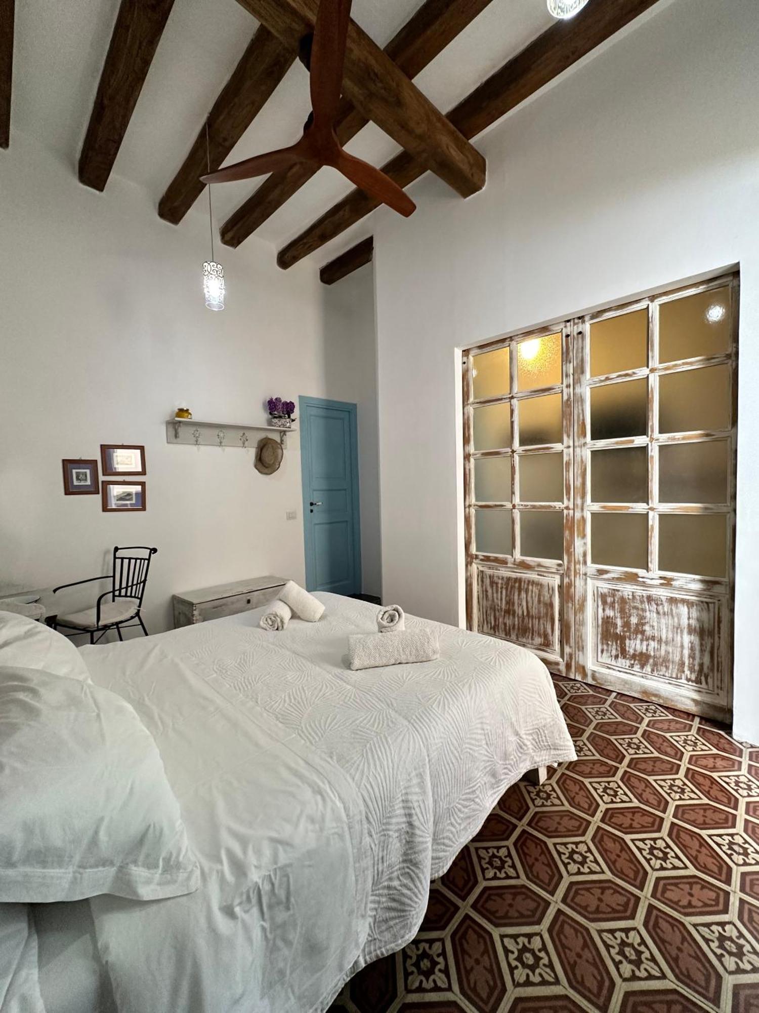 Antica Dimora Santa Marina Salina Bed & Breakfast Exterior photo